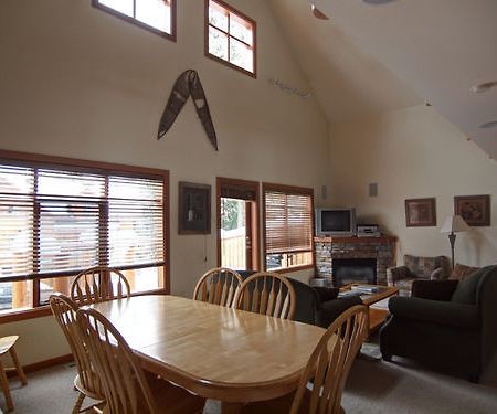 Mountain Town Properties The Lofts 7 ロスランド エクステリア 写真